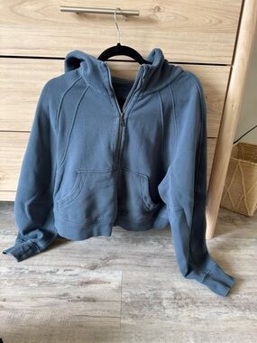 Lululemon Cropped Scuba Hoodie